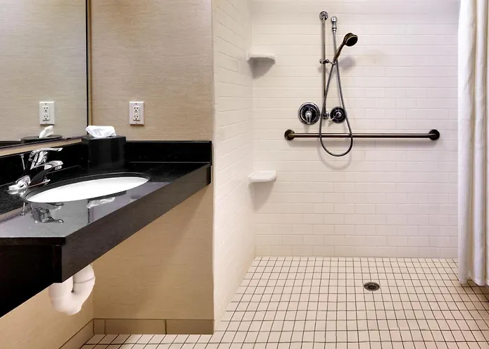 Hotel Fairfield & By Marriott Tallahassee