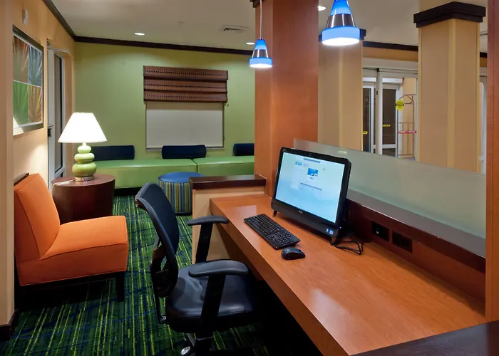 Hotel Fairfield & By Marriott Tallahassee