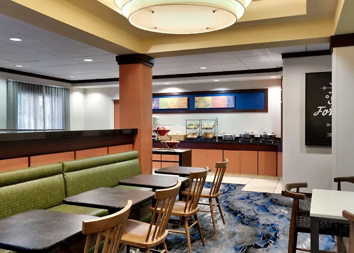 Fairfield & By Marriott 3*