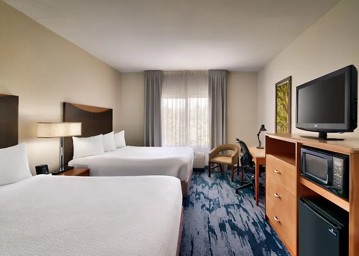 Hotel Fairfield & By Marriott